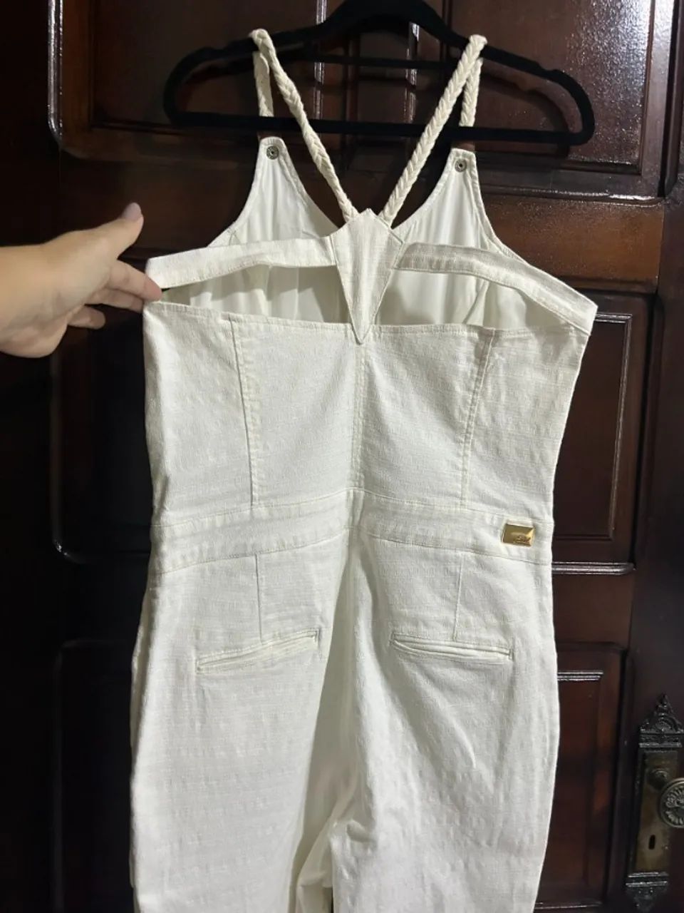 Macacão Off White, tamanho 44, da marca Famel. - Foto 3