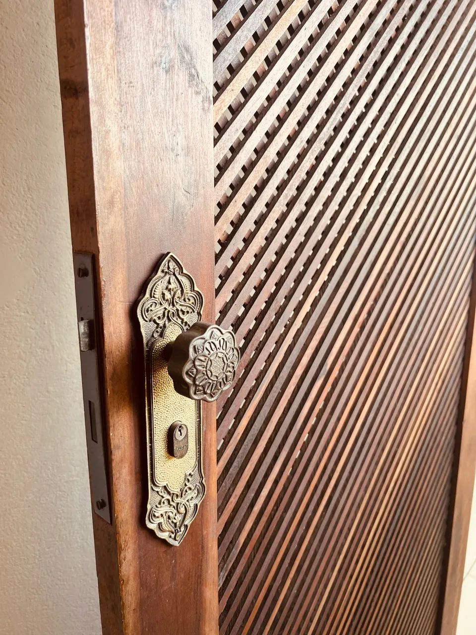 Porta de madeira com treliça  - Foto 4