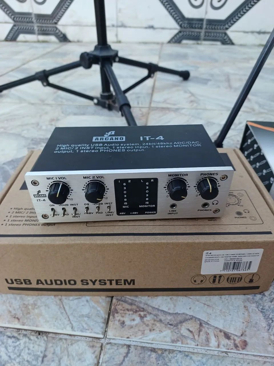 Microfone AKG e Equimentos para Musicos  - Foto 2