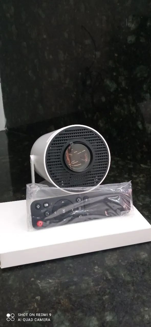 Projetor HY300 4k(Novo) Aceito cartão  - Foto 3