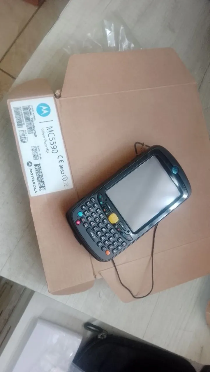 Motorola MC5590 - Celular PDA