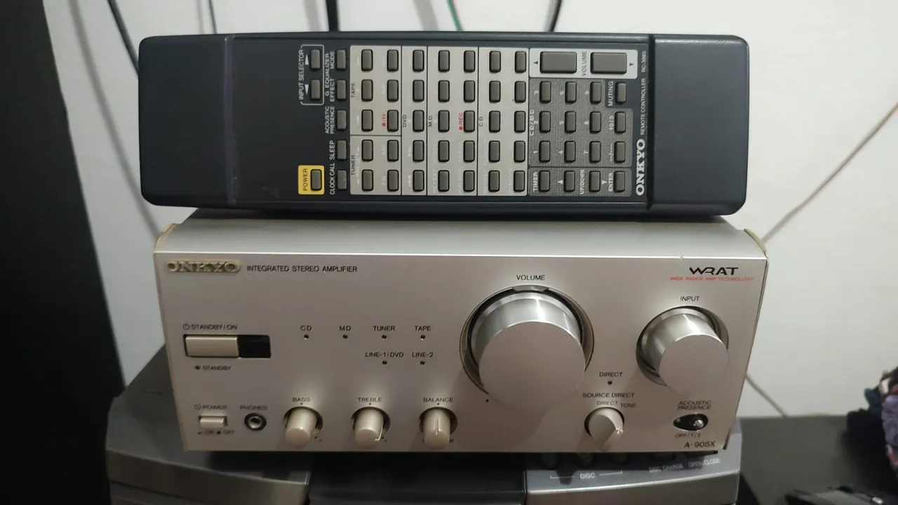 Amplificador receiver Onkyo A-905X WRAT japonês raro 220V mini