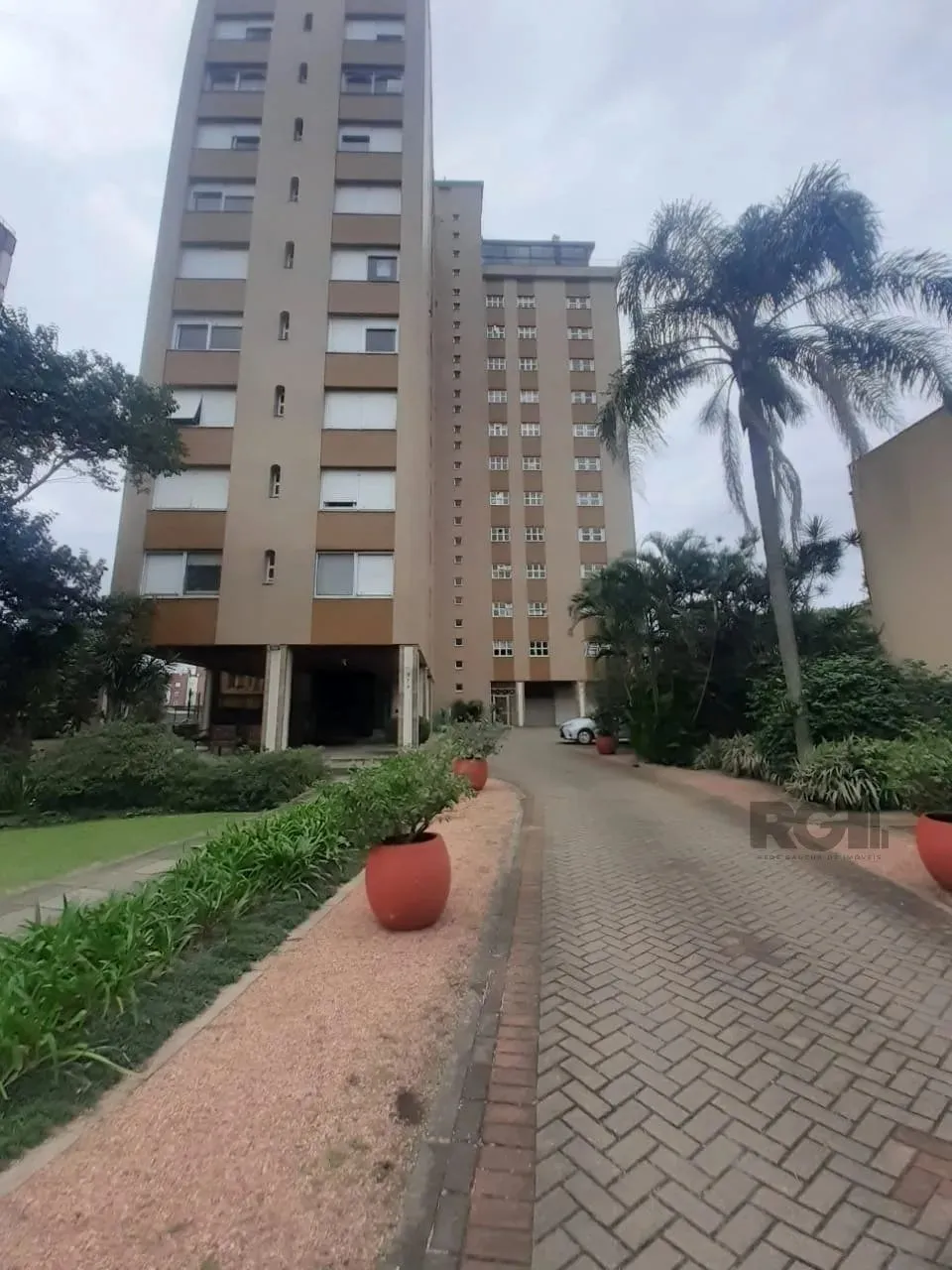 apartamento mobiliado no Bairro Santa Tereza, 3 dormitorios ,2 banheiros,2 vagas
