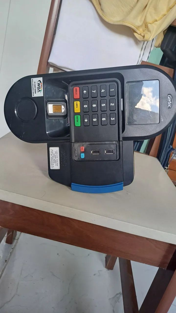 Máquina de bater ponto- Gertec