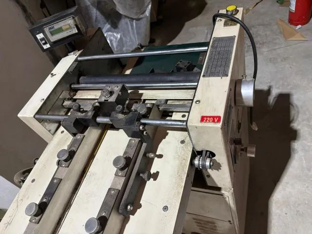 Cód. 216 Dobradeira Jmac D 35-A, A Vacuo, Sucção, Contador de Folhas, Formato Maximo 35x64 - Foto 2