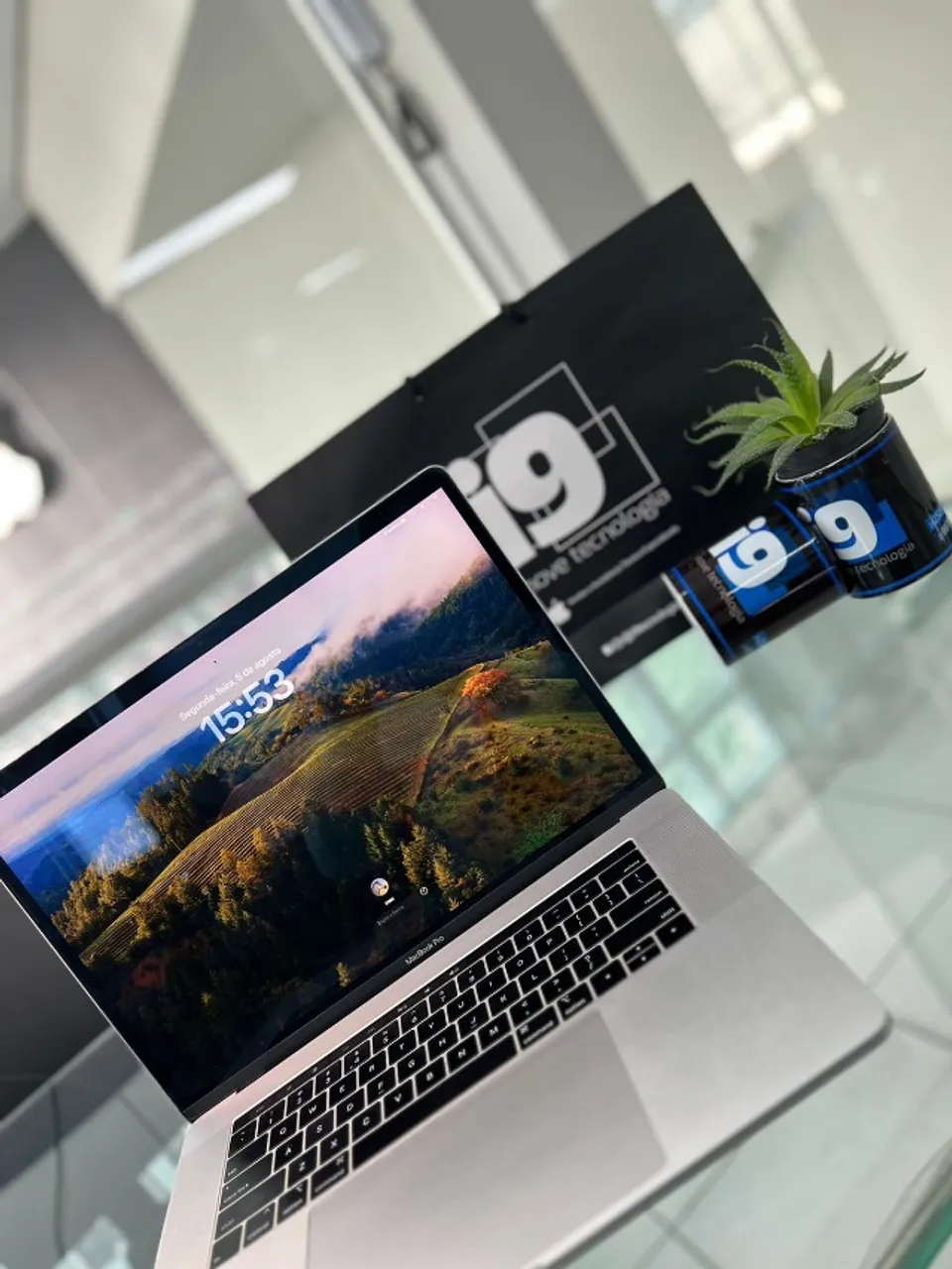 macbook pro 2018 16gb