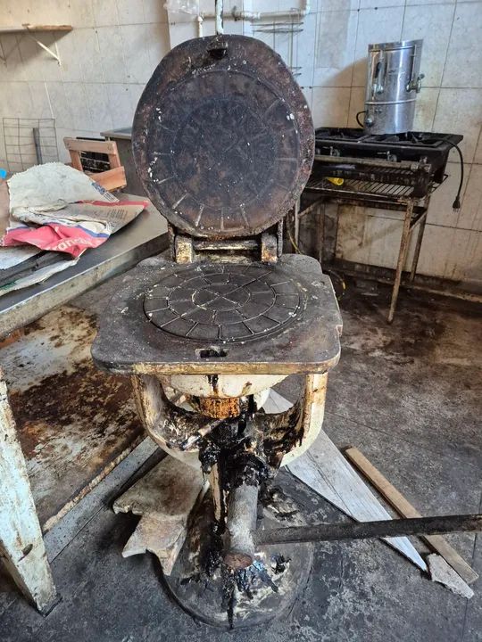 MAQUINÁRIOS, MESA INOX, BALCÕES E ESTUFA DE PADARIA, VALOR A PARTIR: 49,99  - Foto 3