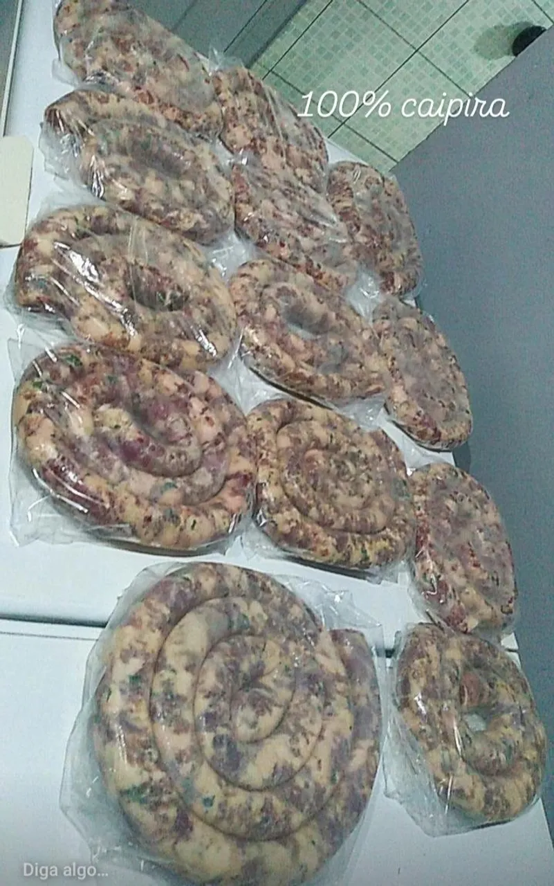 Linguiça caseira de porco caipira!