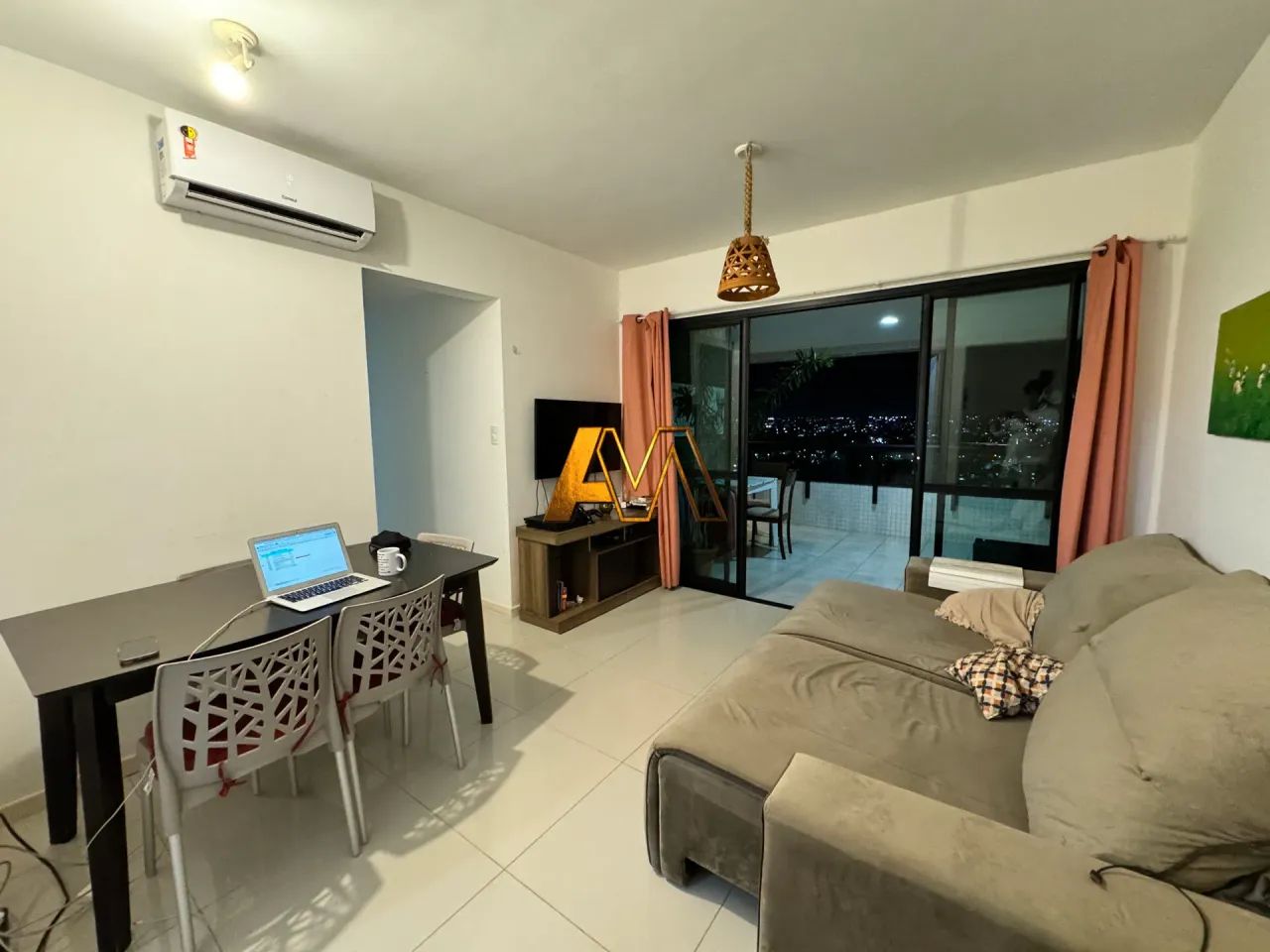 APARTAMENTO 2 QUARTOS 1 SUÍTE NA PARALELA - Foto 2
