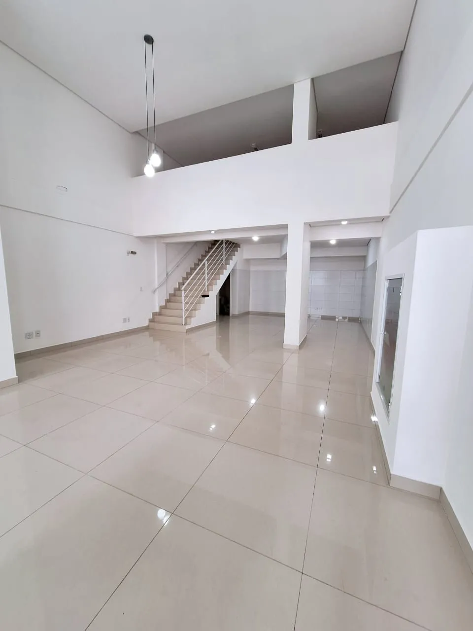 SALA COMERICAL PARA LOCAÇÃO EM BALNEÁRIO CAMBORIÚ