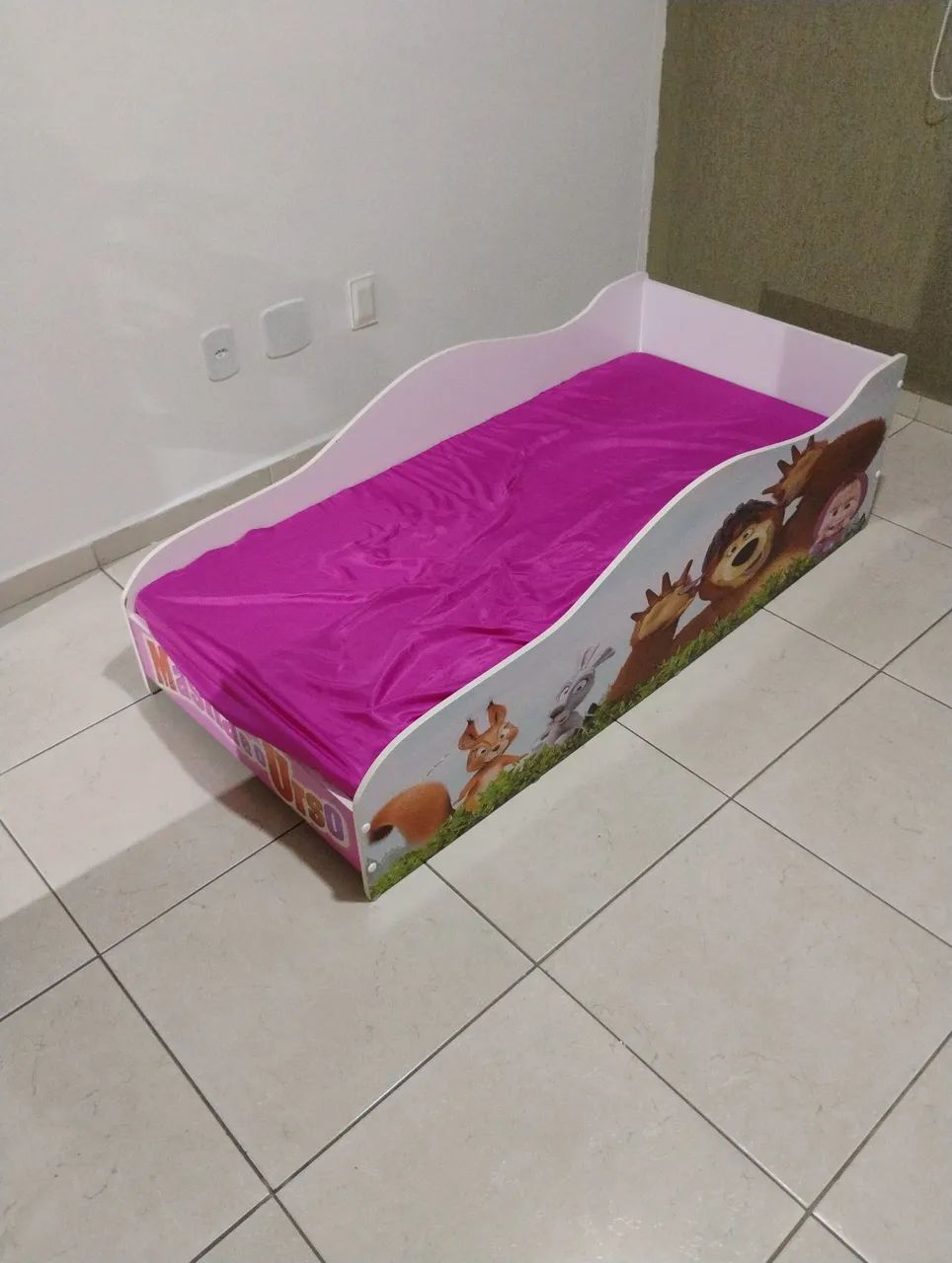 Cama infantil Masha e urso com colchão nunca usado! - Foto 3