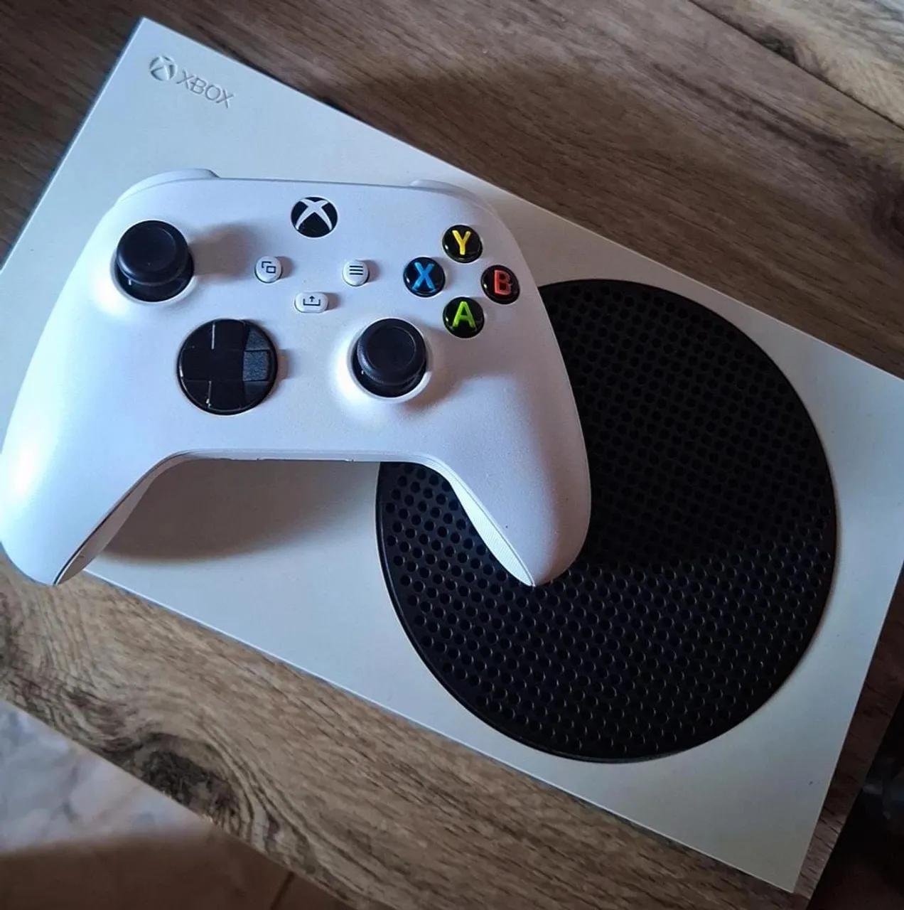 Vídeo Game Xbox series S 500GB c/1 controle