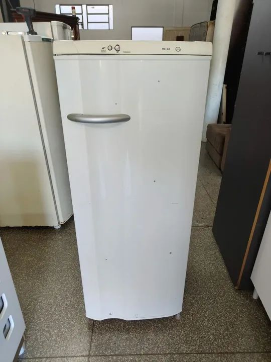 Geladeira Electrolux 240 litros ((ENTREGO))