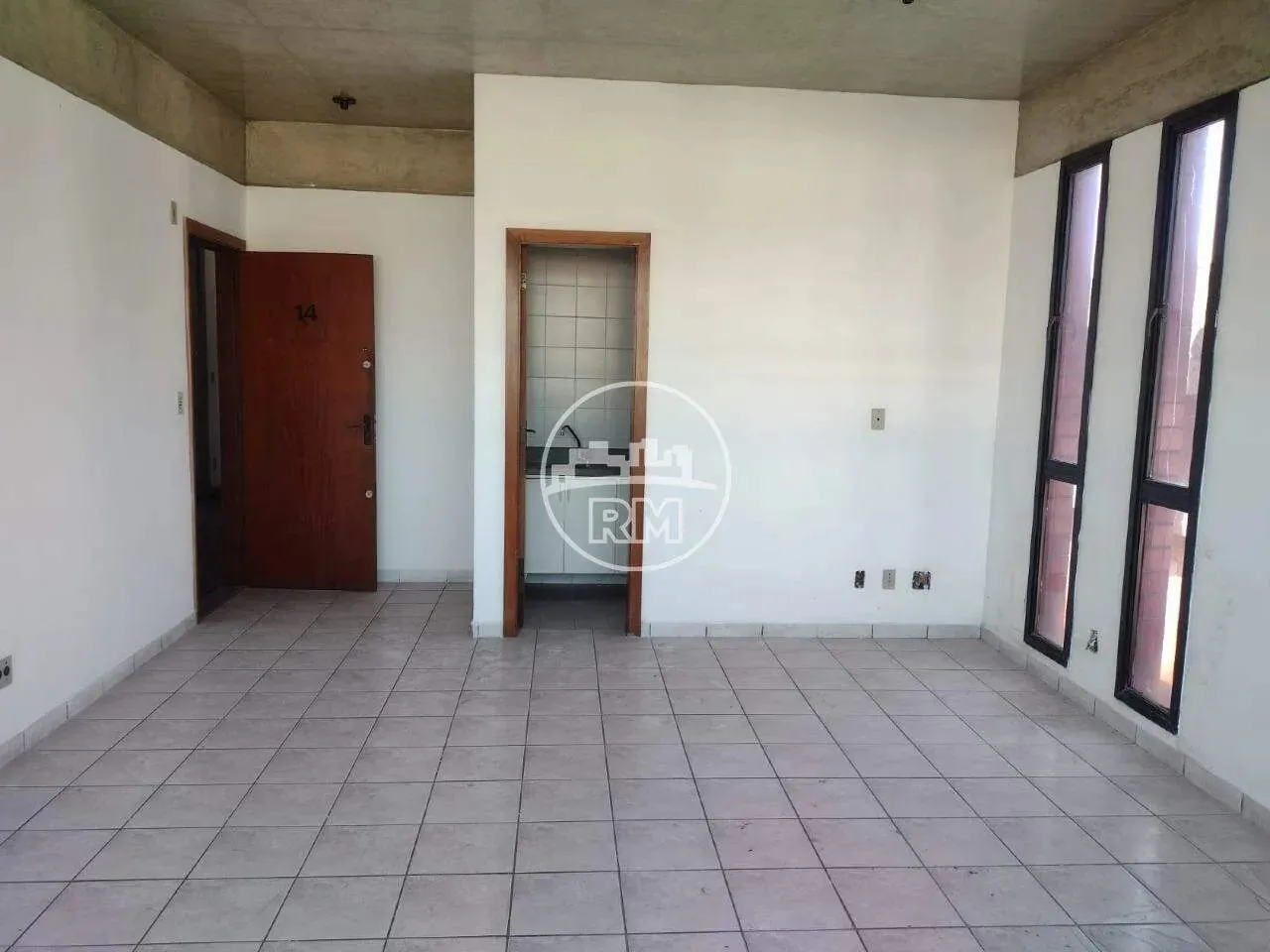 Sala à venda com no Parque São Vicente/São Vicente