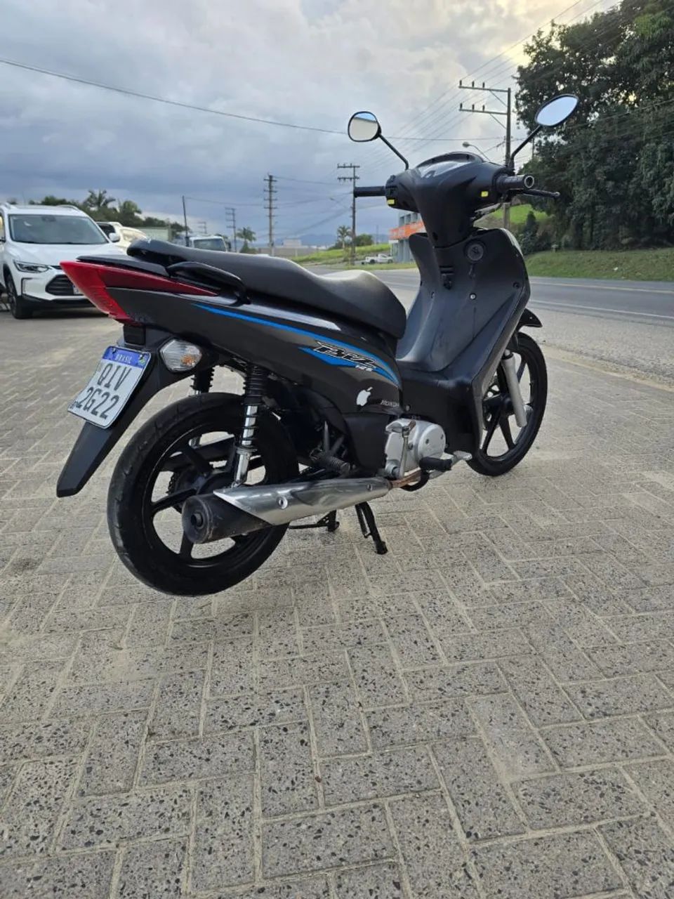 2017 Biz 125 EX Com Partida Elétrica  - Foto 5