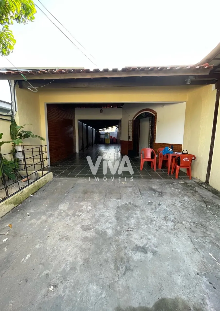 Casa com 4 quartos na Cidade dos Funcionários