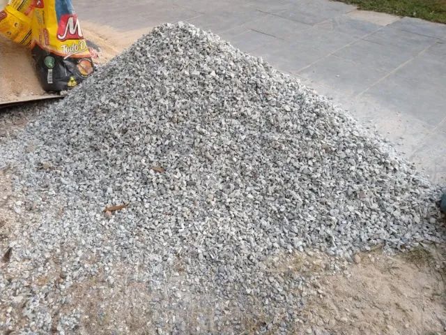 Brita para construcción64960470948354121