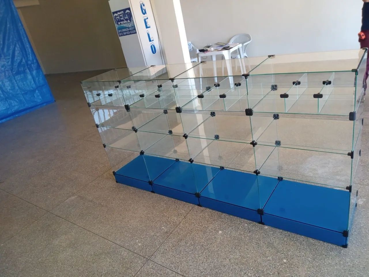 Balcão de vidro modular 
