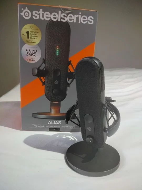 Microfone Gamer De Mesa Steelseries Alias, RGB, USB-C - 61601
