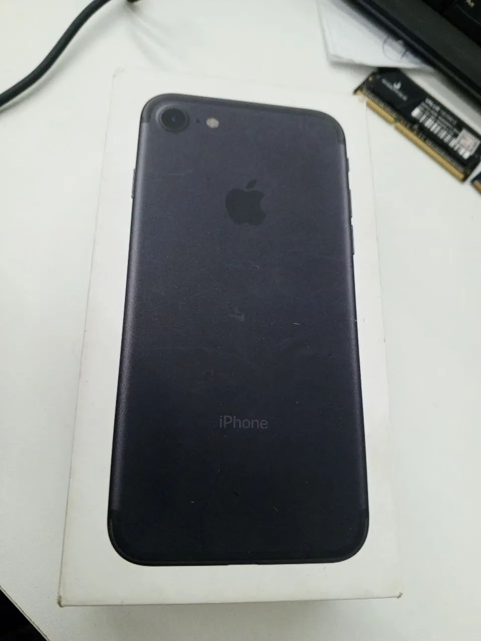 Caixa para iPhone 7 32 GB preto matte  - Foto 4
