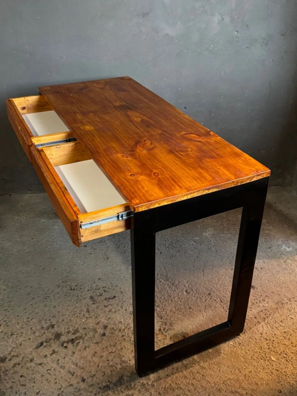 Mesa com gaveta - pronta entrega - Foto 4