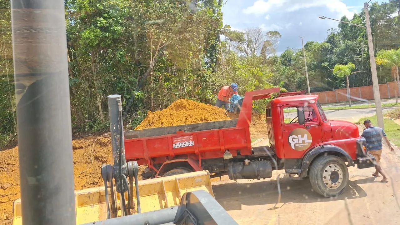 Serviços com retroescavadeira e caçambas - Foto 2