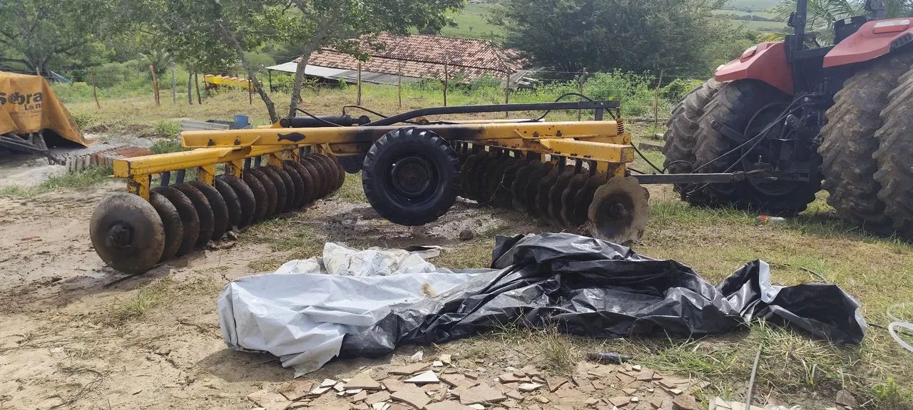 Grade Niveladora Tatu 36 discos