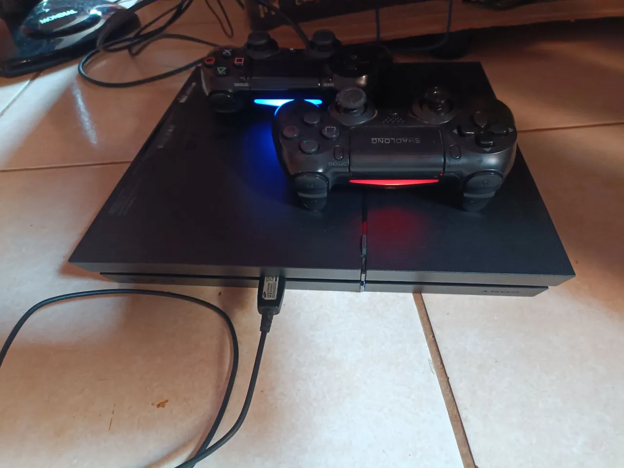PS4 fat- Console