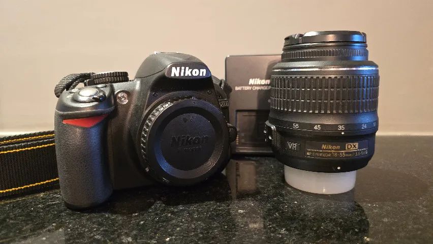 Câmera Nikon D3100 DSLR