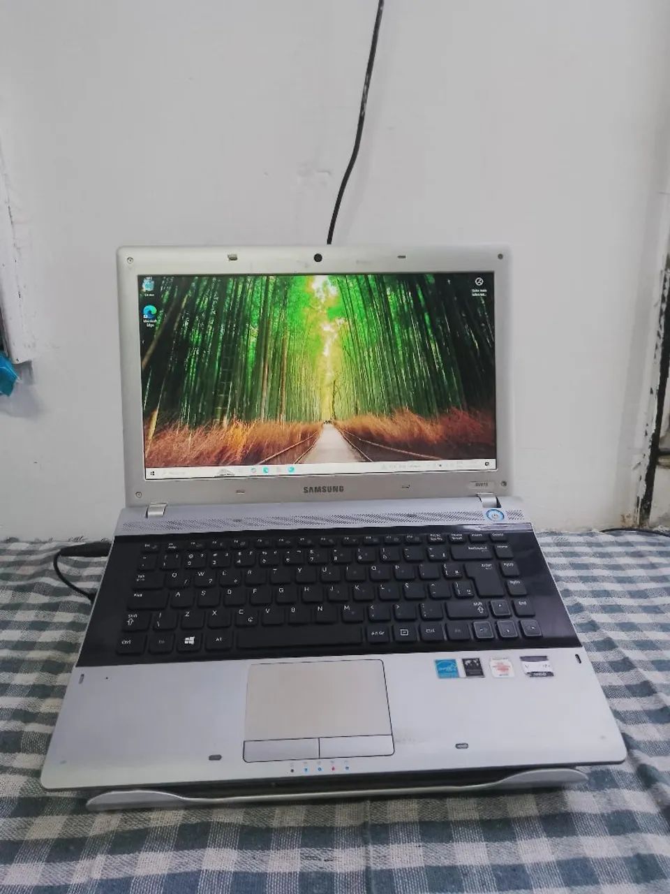 Notebook Samsung DDR3 4GB aceito cartão do garantia 470$