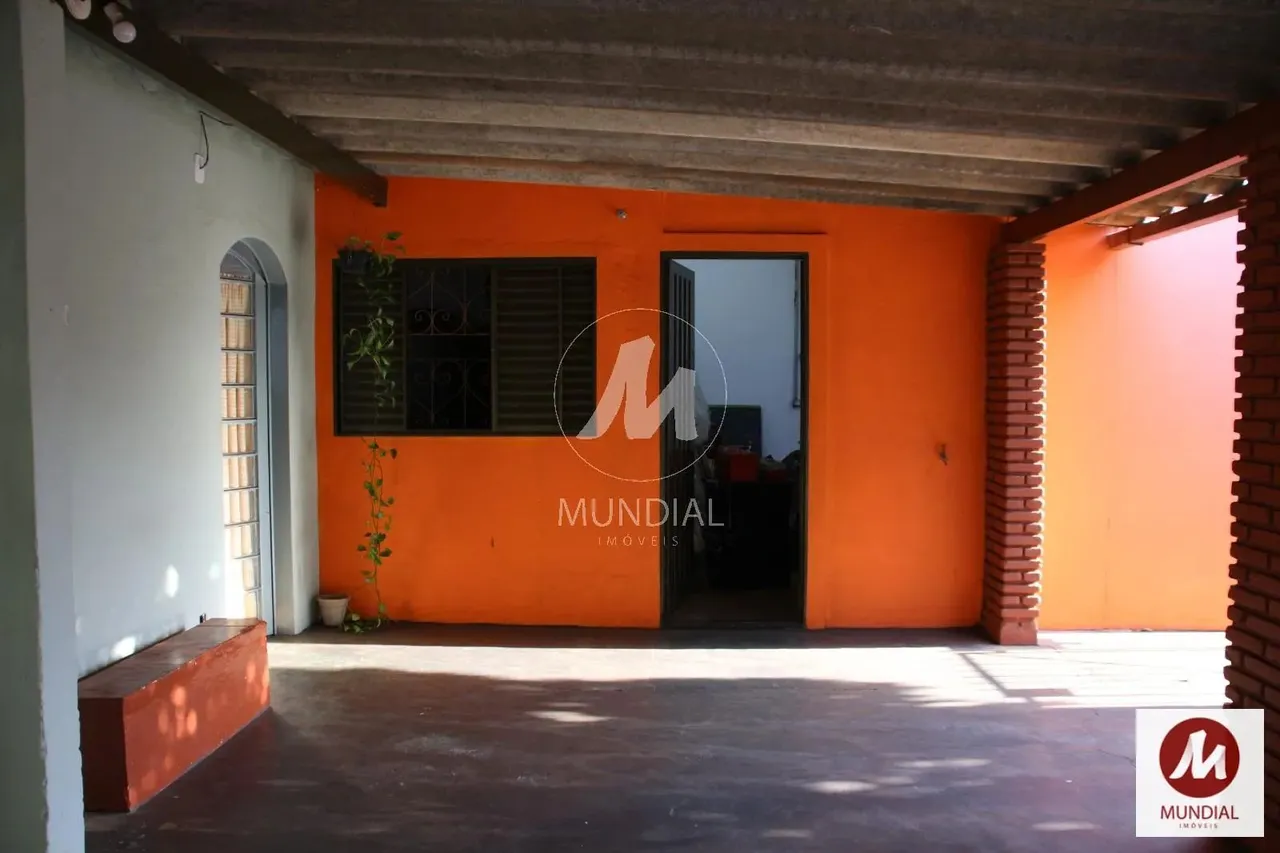Casa (térrea na rua) 3 dormitórios