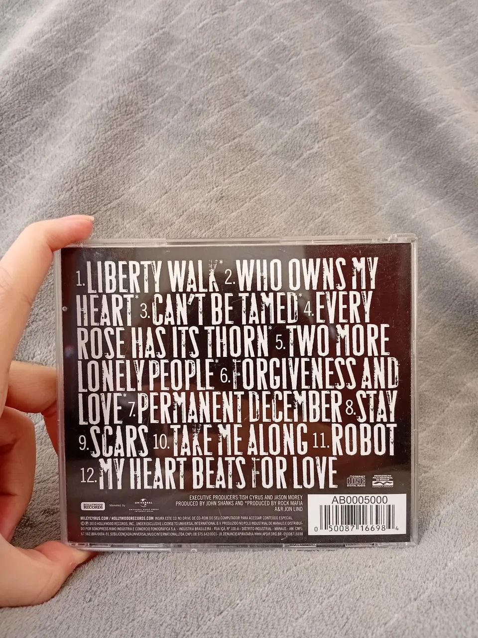 CD Miley Cyrus - Can't Be Tamed - Foto 3