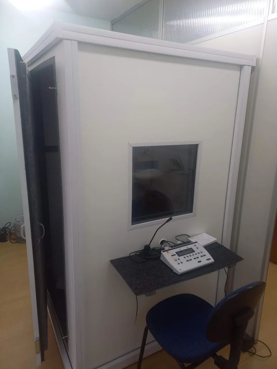 Cabine Acústica para Testes Auditivos