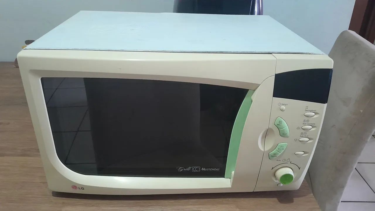 VENDO MICROONDAS, LG, 30 LT EM OTIMO ESTADO FUNC PERFEITAMENTE, 