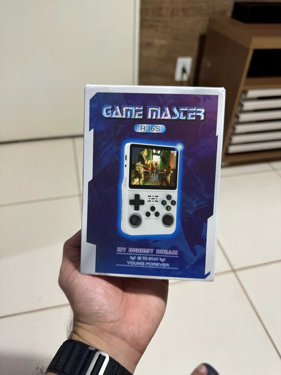 R36s ORIGINAL (NOVO NA CAIXA) Console Portátil Retrô  - Foto 3