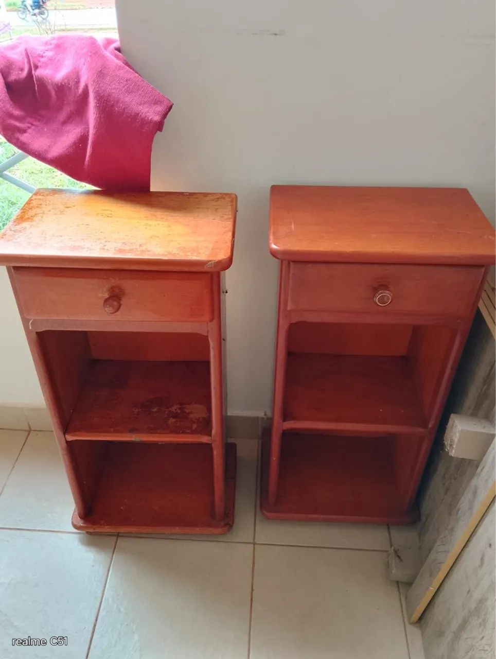 Par de Mesas de Cabeceira em Madeira - Foto 3