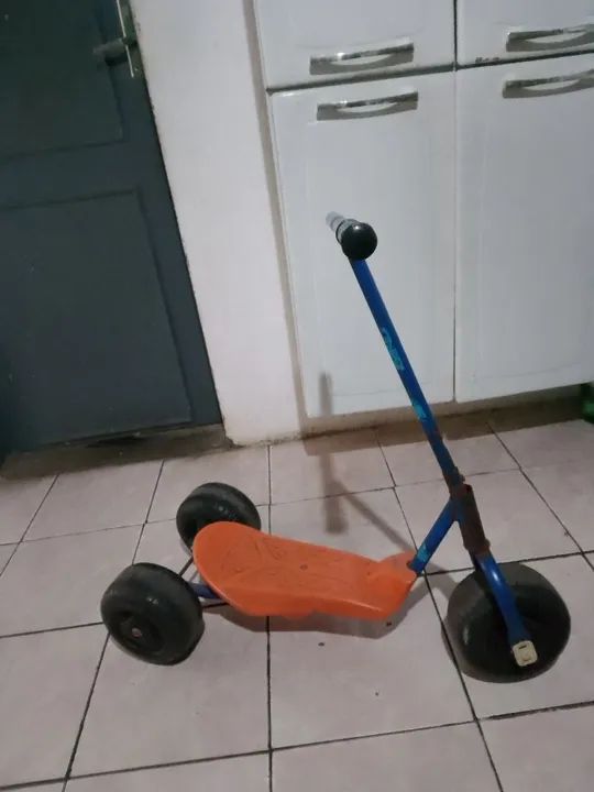 Patinete infantil (doação)