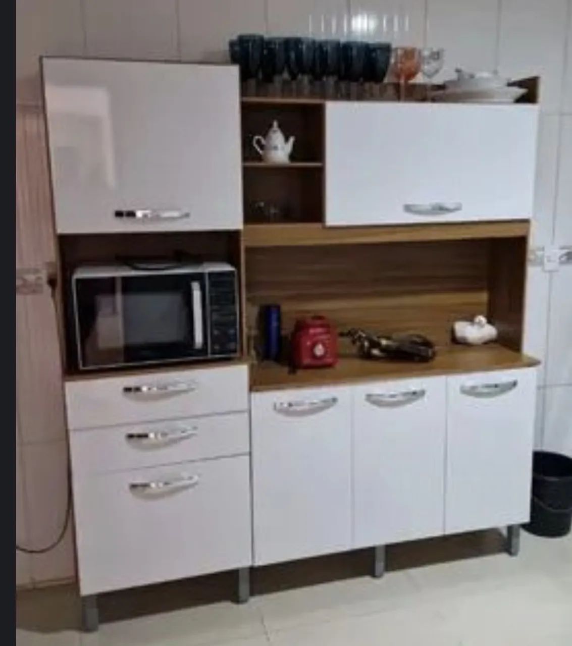 Armário de cozinha completo com micro-ondas 1.80 mts