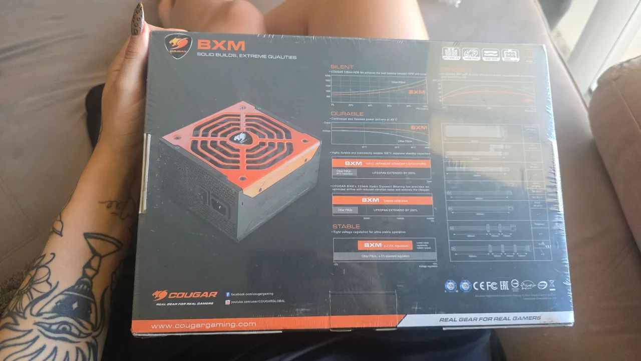 Fonte Cougar 700W 80+ bronze full modular - Foto 3