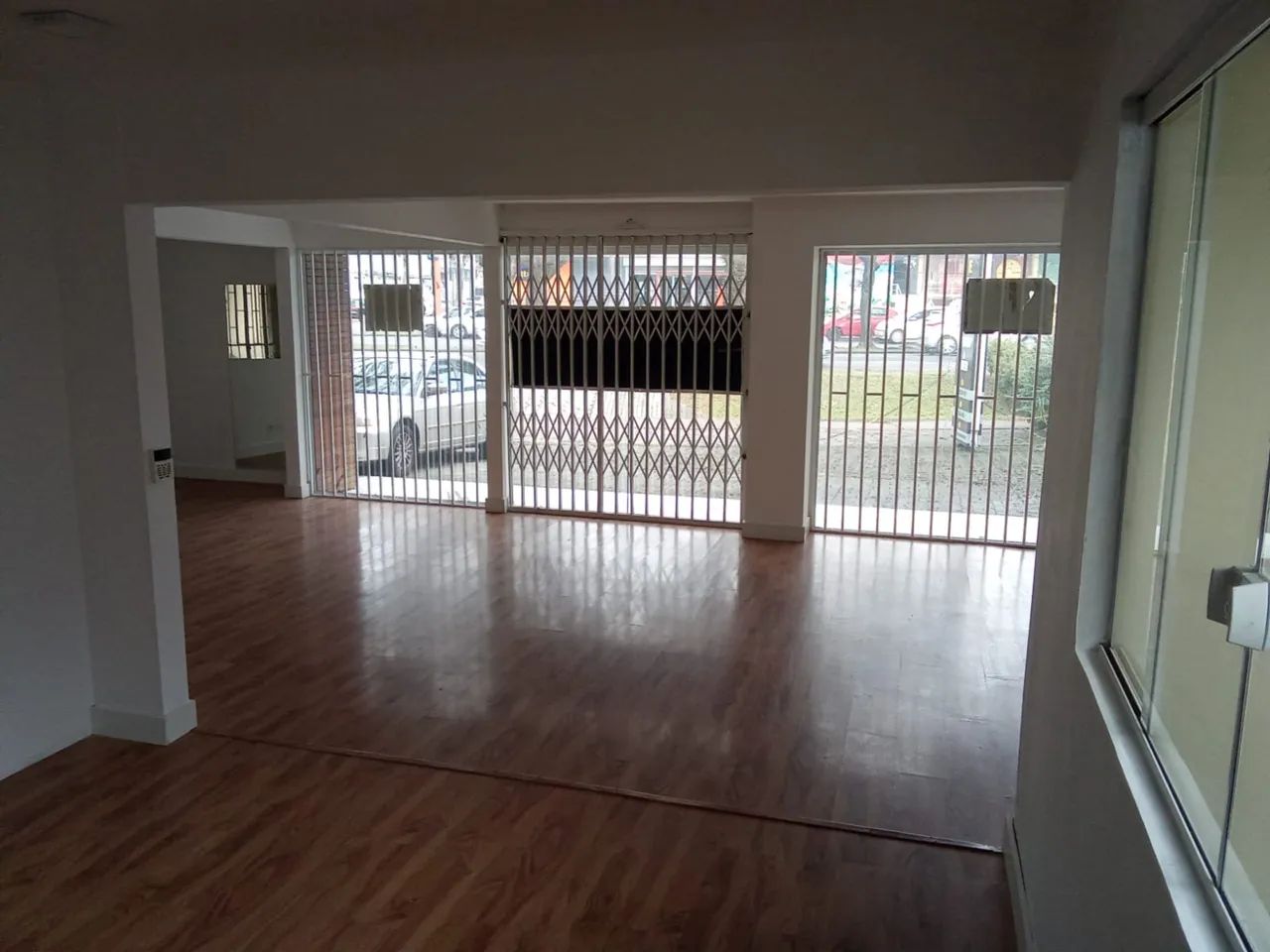 Casa comercial e/ou residencial com cozinha completa - Foto 2