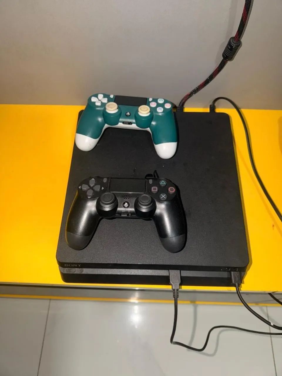 PlayStation 4 Slim 1 Tb - Foto 2