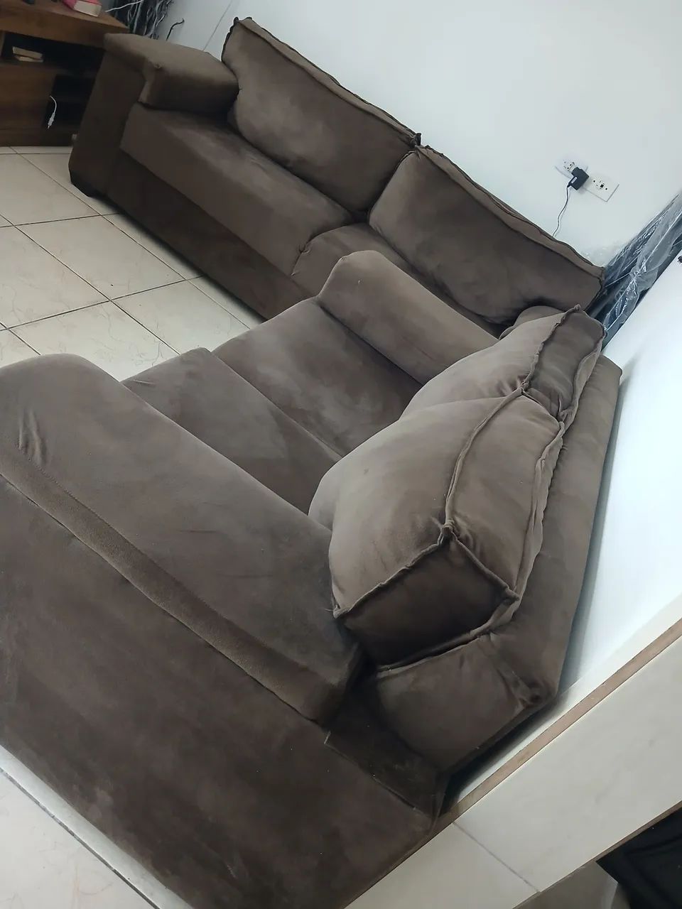 Vende-se sofá confortável de 2 e 3 lugares tecido extrato - Foto 3