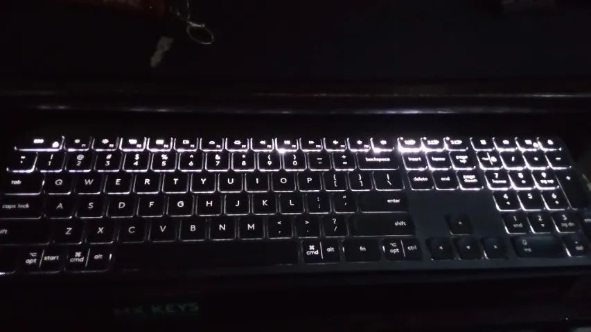 Teclado Logitech MX Keys (Retroiluminado / Bluetooth / WiFi + USB) - Foto 2