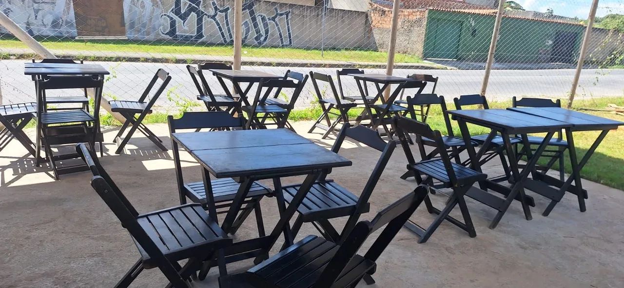 Foldable Table and Chairs467362174941286400