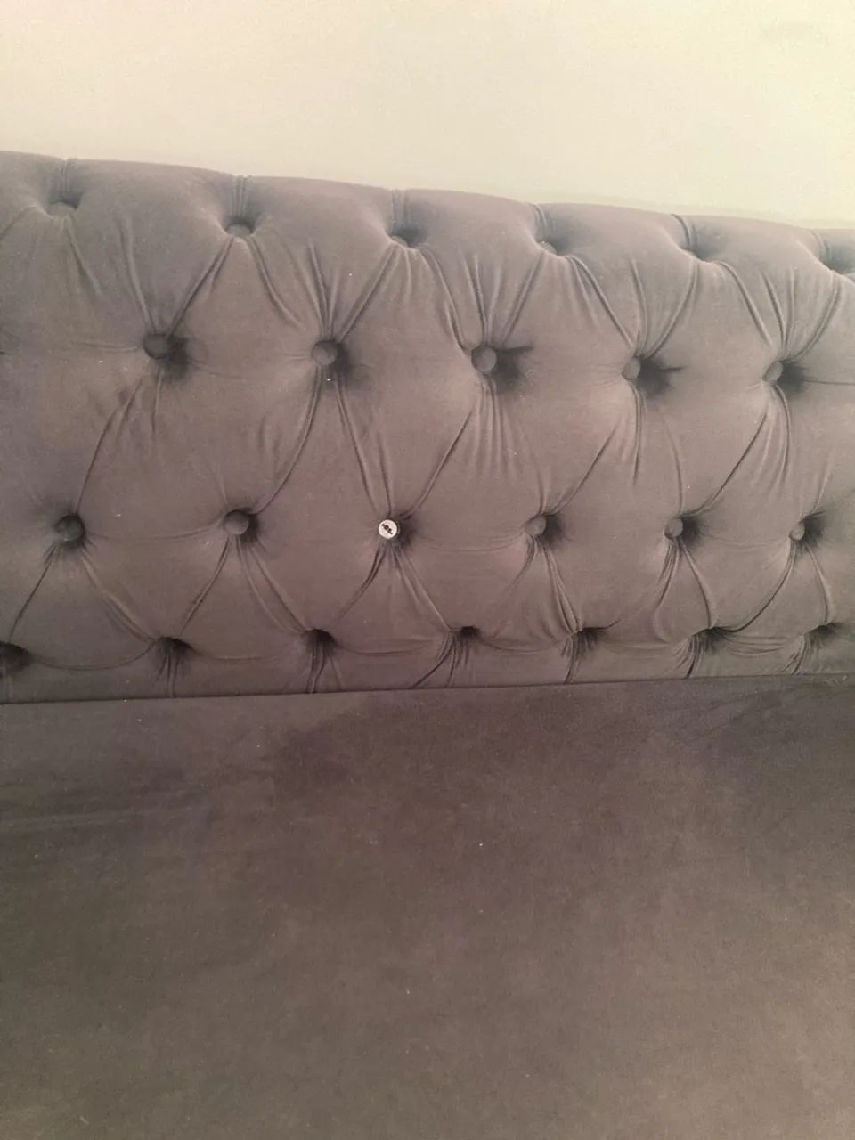 Sofá estilo Chesterfield/capitonê, de 3 lugares - Foto 4