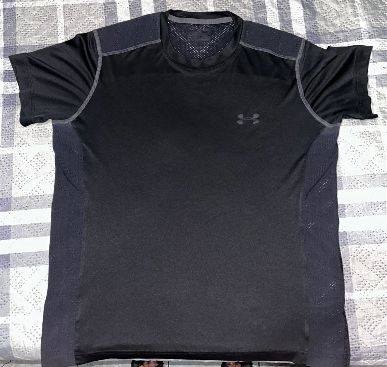 Camisa preta da Under Armour 