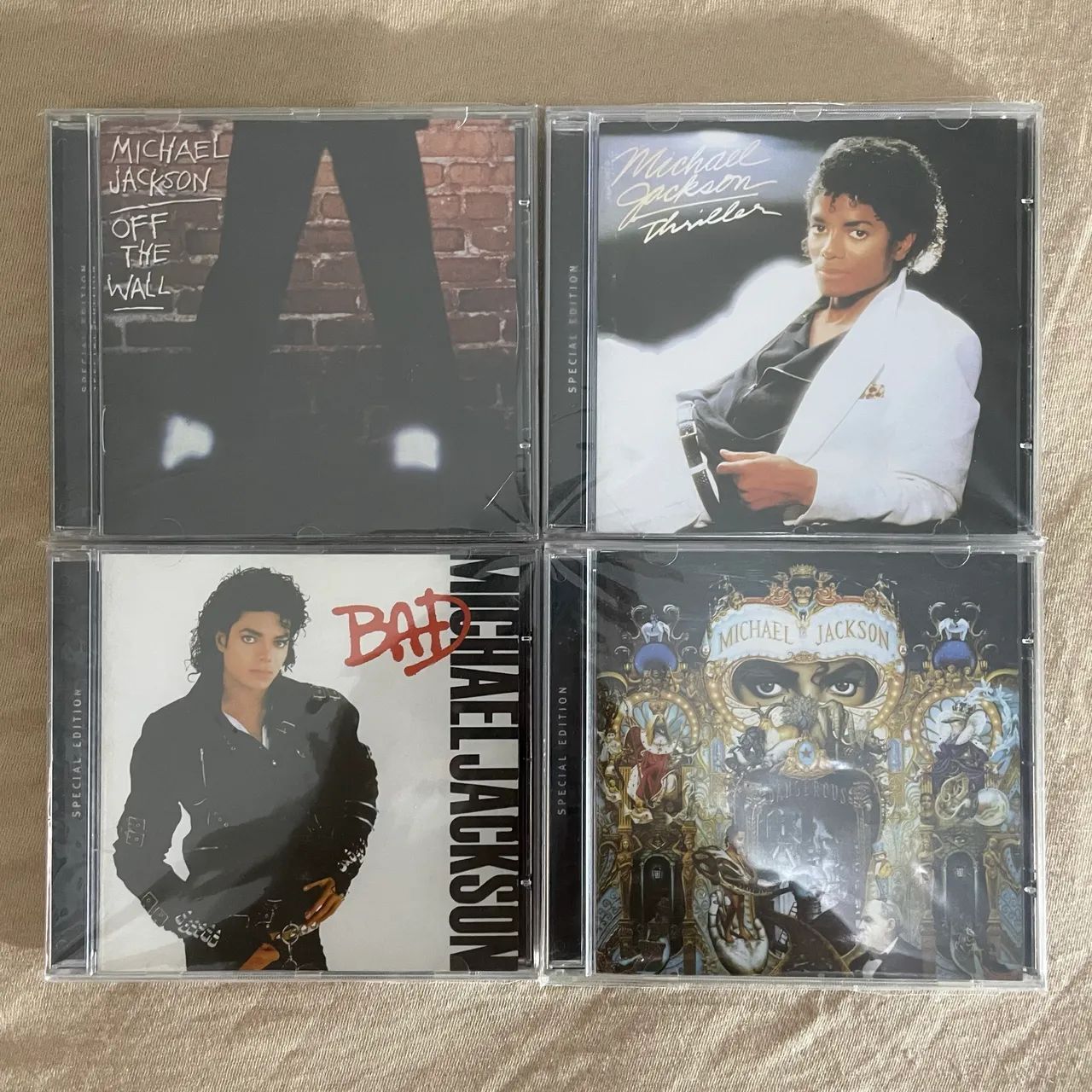 Lote CD?s Michael Jackson (Off The Wall, Thriller, Bad e Dangerous) 