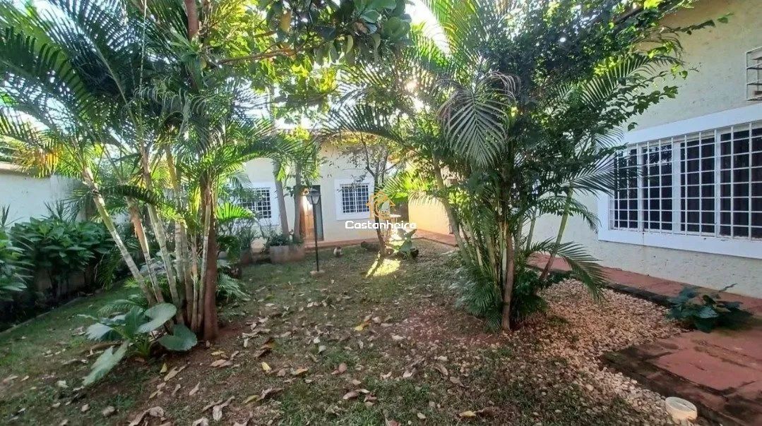 Casa com Edícula - 05 Quartos: 02 Suítes Plenas e 01 Dormitório na Residência Principal e  - Foto 4