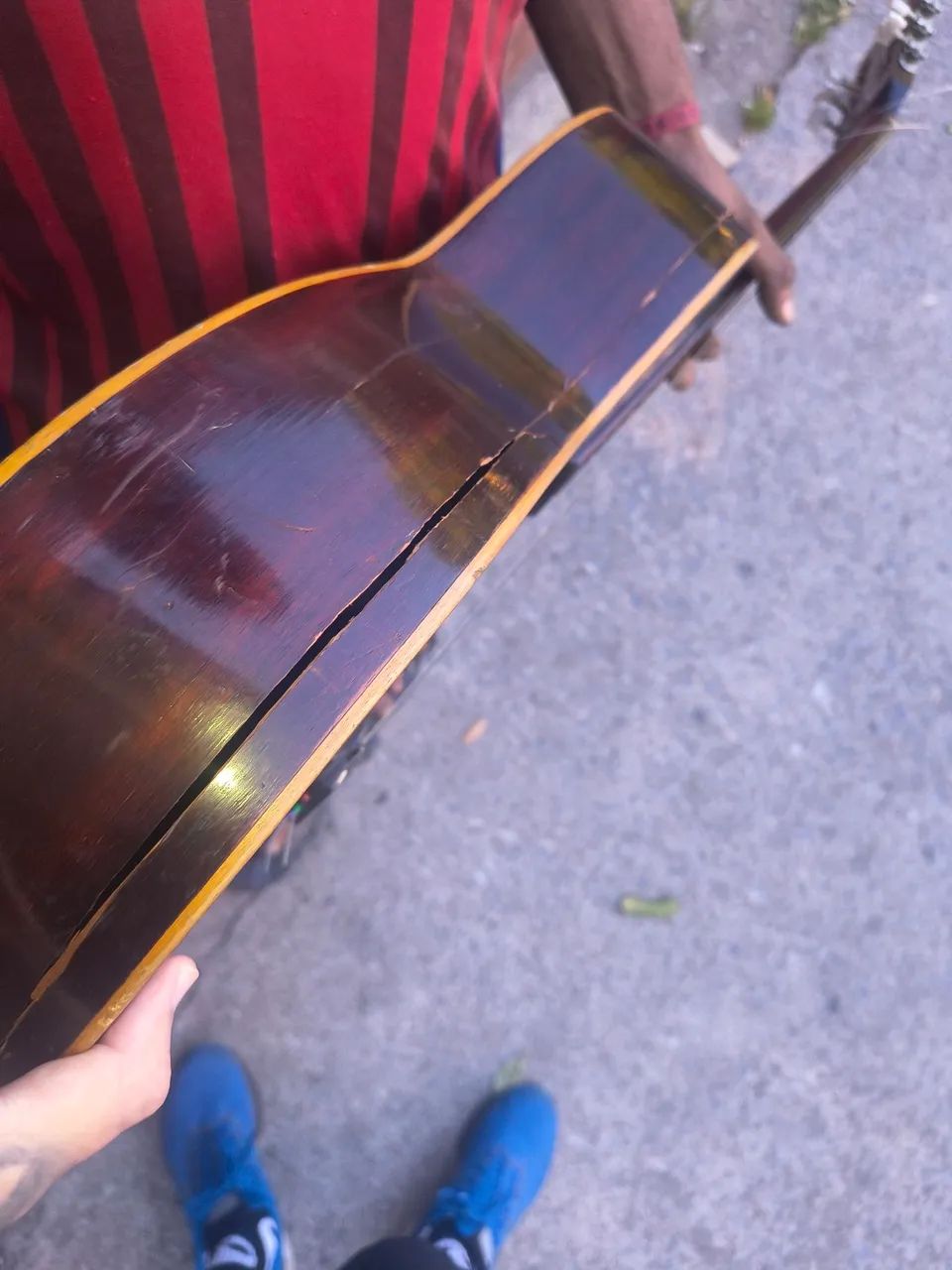 Violão para restauração. - Foto 3