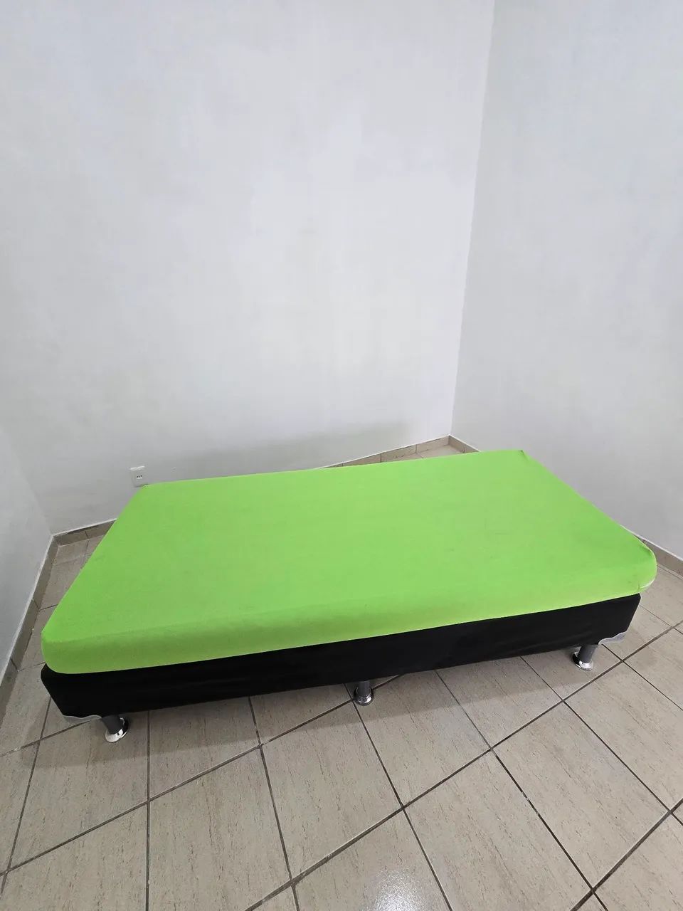 Cama Solteiro com colchão 